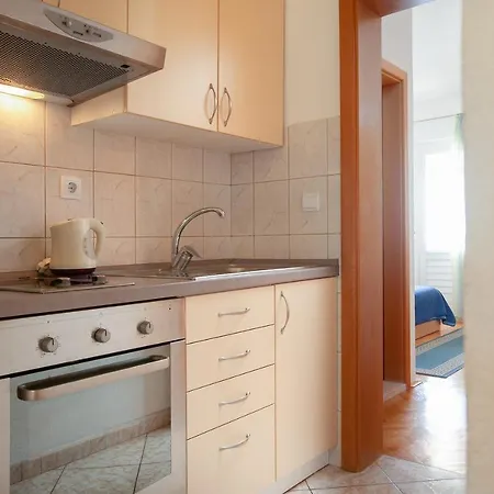 Nives 3* Podgora (Split-Dalmatia)