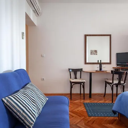 Nives Guest house