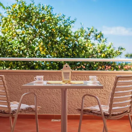 Nives Guest house Podgora