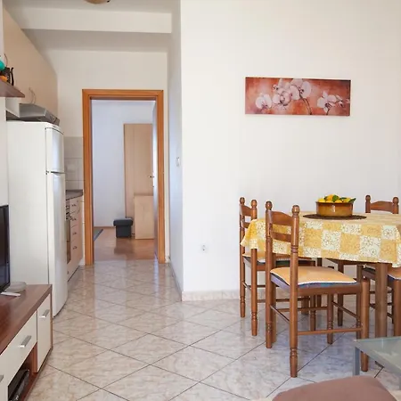 Nives Guest house