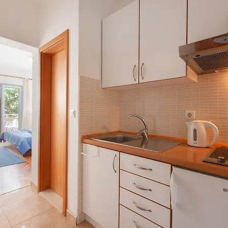 Nives Guest house