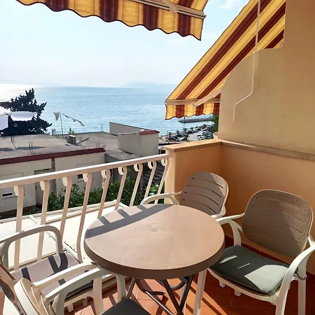 Nives Guest house *