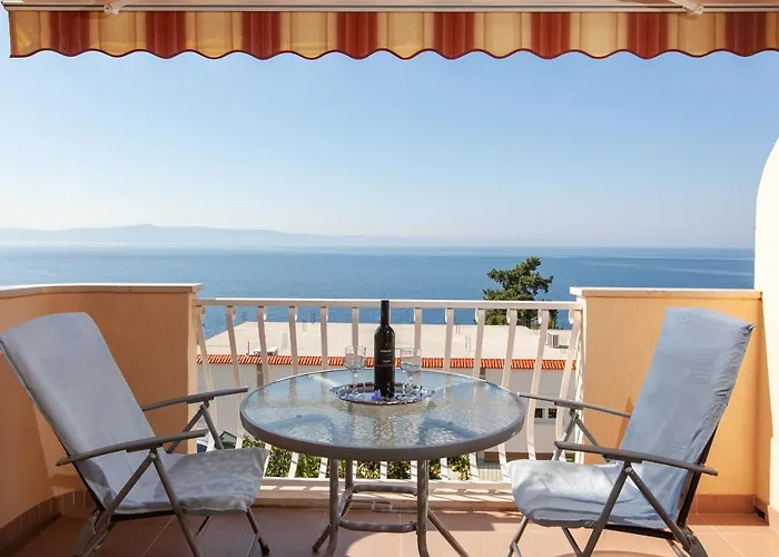 Pensionat Nives Podgora (Split-Dalmatia)