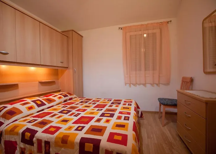 Pensionat Nives Podgora (Split-Dalmatia)