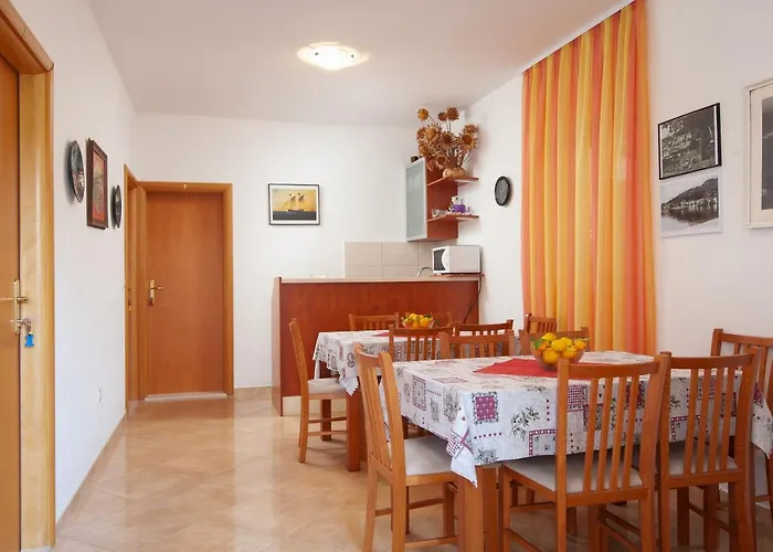Nives Pensionat Podgora (Split-Dalmatia)