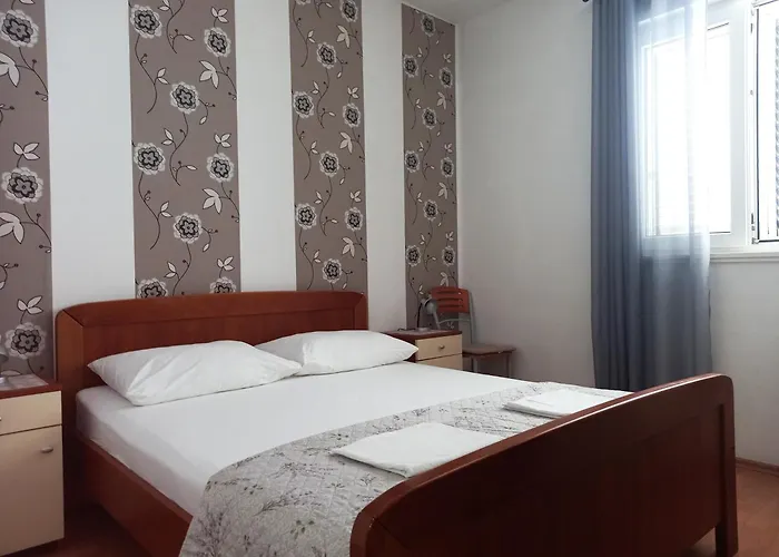 Pensionat Nives Podgora (Split-Dalmatia)