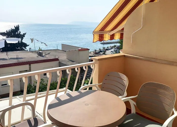 Nives Pensionat 3*